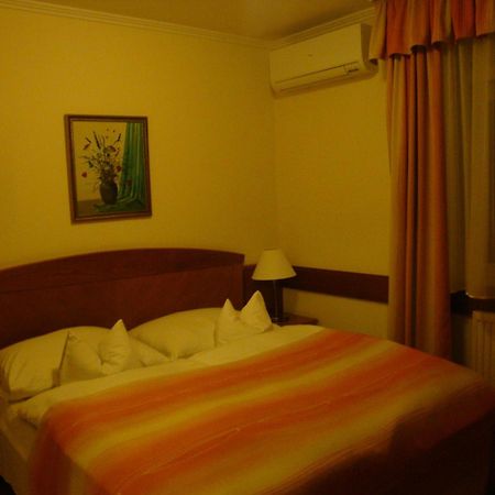 Fortuna Villa Hévíz 客房 照片