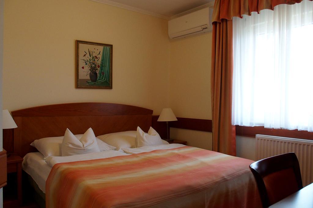 Fortuna Villa Hévíz 外观 照片